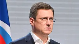Новак снизил норматив продажи бензина на бирже до 10% с июля