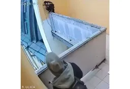 В Санкт-Петербурге подросток-руфер сорвался с крыши высотки