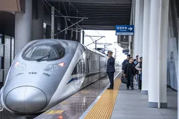 能源内参｜2025年铁路固定资产投资上冲9000亿元创历史新高；美国突袭委内瑞拉 将如何影响全球原油市场？