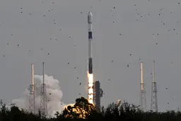 SpaceX申请新增部署百万颗卫星 建设太空数据中心