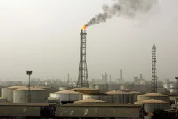 美国临时豁免印度购买俄油 全球油气市场如何变化？