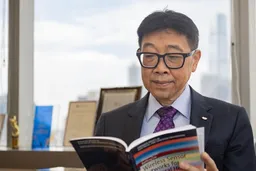 港理工副校长曹建农：PPT教学失效 AI时代教师角色如何变？