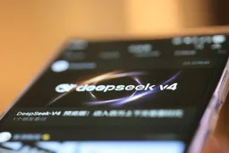 GPT周报｜DeepSeek开源并上线V4模型；OpenAI发布最新模型GPT-5.5；腾讯姚顺雨上任后大模型首次重大更新