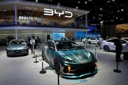 自主汽车品牌扎堆“冲高” 能否化解“内卷”困局？