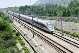 京沪高铁部分线路涨价20% 5月26日起执行新票价