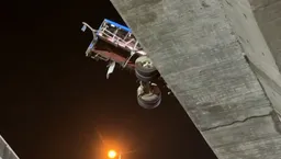 台74線追撞死亡車禍 拖板車頭墜橋下1死1傷