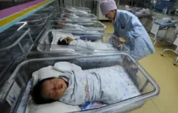 全网恐慌！ #中国家长 连夜带孩子抽血检查