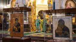 Патриарх Кирилл: Владимирскую и Донскую иконы Богоматери передали РПЦ по решению Путина