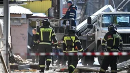 В Брянской области при ударе дрона по машине пострадали два человека