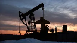 США ослабили санкции против российской нефти еще на месяц