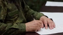 Петербургскую чиновницу обвинили в хищении почти 13 млн рублей у бездомных, которых она убедила заключить военные контракты