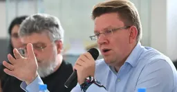 Следователи решили добиваться избрания меры пресечения четырем задержанным топ-менеджерам «Эксмо»