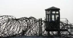 В исправительной колонии №3 в Магадане появился отдельный барак для политзаключенных и дезертиров, рассчитанный на 120 человек