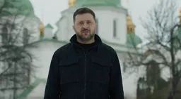 «Четыре года, как Путин берет Киев за три дня»: Зеленский обратился к украинцам на четвертую годовщину вторжения России»