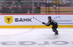 «Ак Барс» в третий раз победил «Трактор» в плей-офф КХЛ