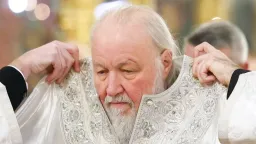 Патриарх Кирилл назвал Путина «православным вождем»