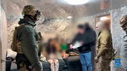 МВД Медиа: в Астрахани мужчина с сожительницей задержаны за хищение у бойцов СВО