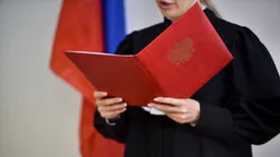 Учительница из Ярославля отсудила компенсацию у родителей семиклассника за ИИ-видео с ней