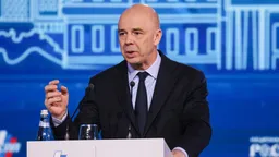 Глава Минфина посоветовал олигархам готовиться к трудным временам и экономить деньги