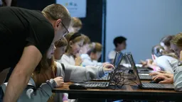 Минпросвещения РФ попросило включить в "белый список" образовательные ресурсы