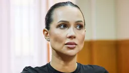 Прокуратура согласилась на приостановку дела против блогерки Валерии Чекалиной из-за ее болезни