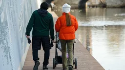 Детское пособие мигрантам в России будут давать только через пять лет