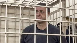 Бывшего замгубернатора Курской области Алексея Дедова приговорили к 17 годам лишения свободы за взятки при строительстве линий обороны