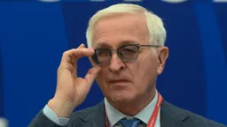 Глава «профсоюза олигархов» попросил Путина повысить курс доллара до 80–85 рублей