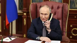 Путин подписал закон, обязывающий российских операторов отключать связь по требованию ФСБ