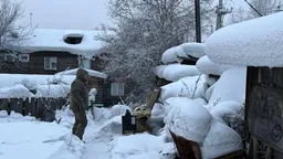 Мэр Бодайбо призвал горожан разместить у себя замерзающих жителей — в 150 домах неделю нет воды и тепла