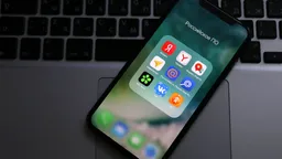 Греф: ИИ определит развитие мира, но ему нельзя давать властвовать