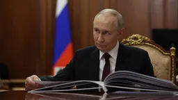 Путин в 9-й раз за 19 лет призвал вытащить россиян из трущоб