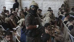 Саудовская Аравия и США пытаются удержать йеменских хуситов от вступления в войну на стороне Ирана