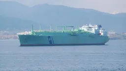 У берегов Лампедузы заметили дрейфующий российский танкер без экипажа