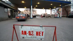 Жители Хабаровского края остались без бензина из-за дефицита