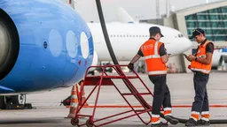 Российские самолеты начнут заправлять фритюрным маслом