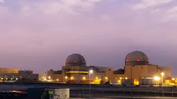 Дроны атаковали атомную электростанцию в ОАЭ