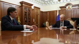 Глава Минпросвещения отчитался Путину о переводе более 20 миллионов школьников и учителей в Мах