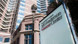 安德森癌症中心前研究员因试图向中国走私研究数据被判囚1年