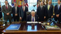 视频 美国击落伊朗无人机 但会谈仍按计划进行