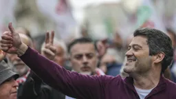 葡萄牙总统大选首轮投票：极右翼"够了!"党候选人暂领先