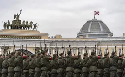 Путин увеличил штатную численность армии