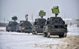 Силы ПВО сбили три летевших на Москву беспилотника