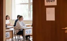 В 2026 году сохранится право на пересдачу одного из предметов ЕГЭ