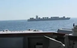 Иранский контейнеровоз проверил надежность блокады