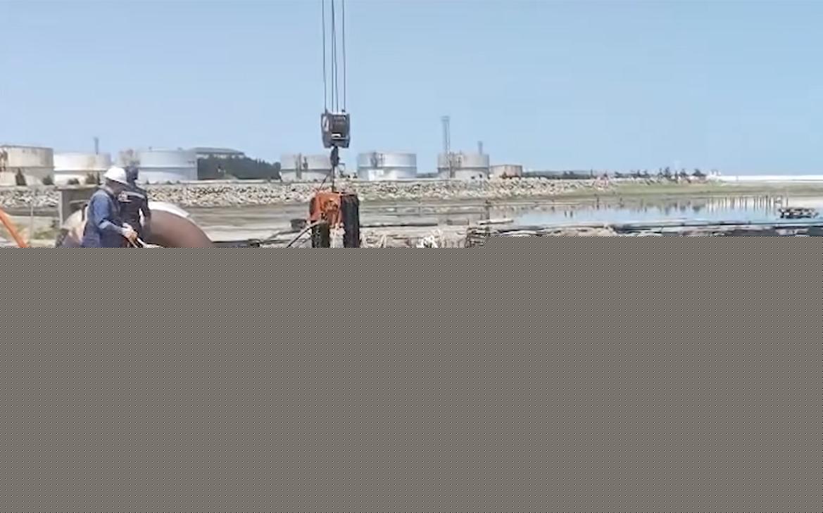 В Азербайджане произошел разлив нефти из-за повреждения трубопровода