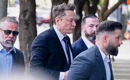 Суд признал Илона Маска виновным в манипуляциях перед покупкой Twitter