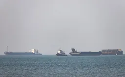 В Ормузском проливе не зафиксировано движения коммерческих судов
