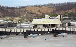 В Сочи обломки БПЛА разбили стекло автобуса, в котором были пятеро пассажиров