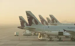 Qatar Airways приостановила полеты